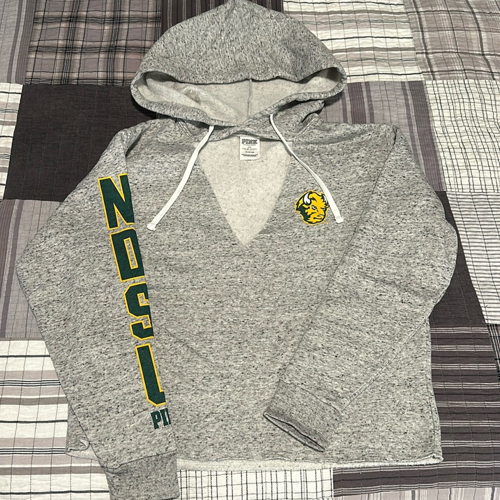 NDSU Bison Pink by Victoria Secret crop hoodie size xs